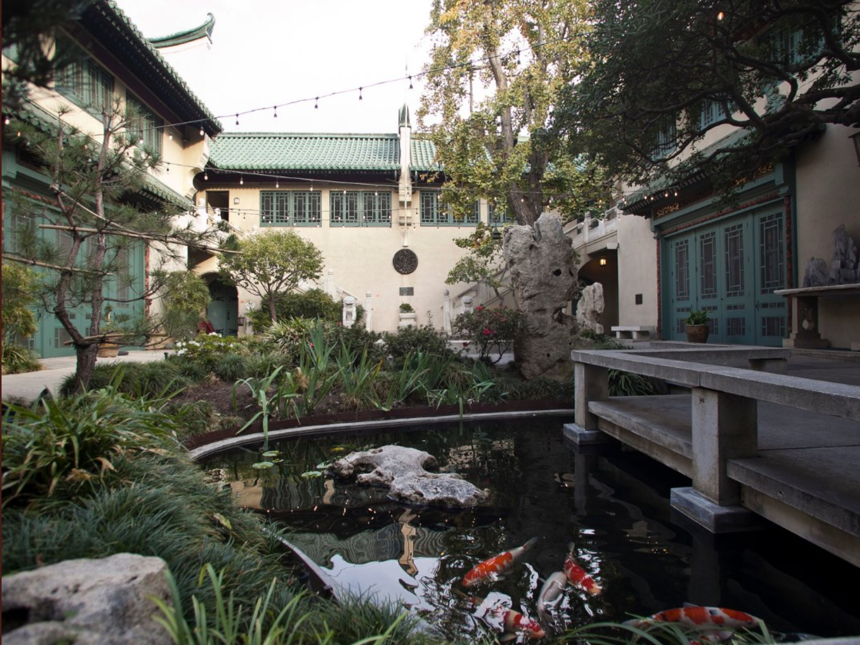 USC Pacific Asia Museum courtyard